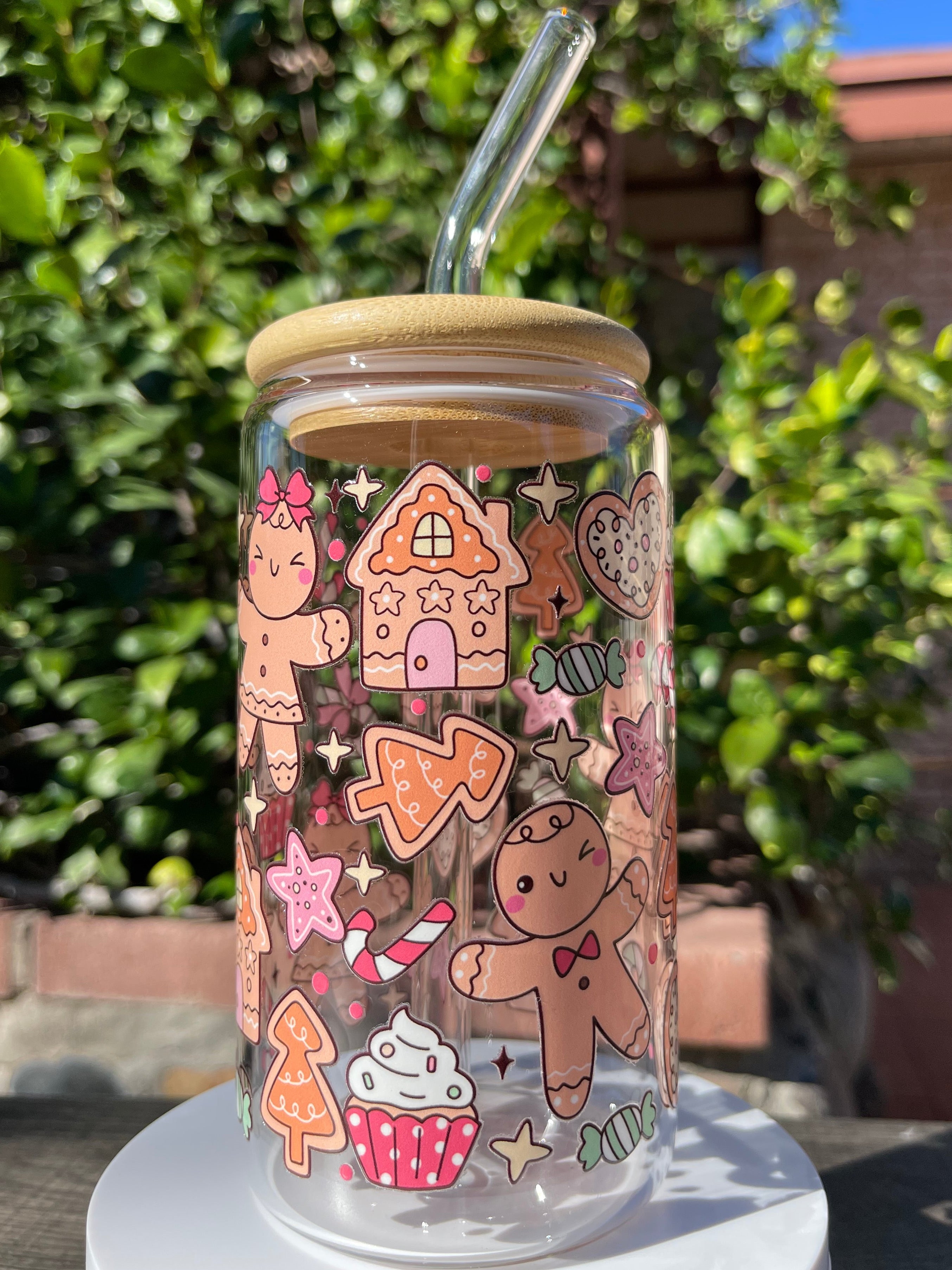 Cute Gingerbreads Glass Cup