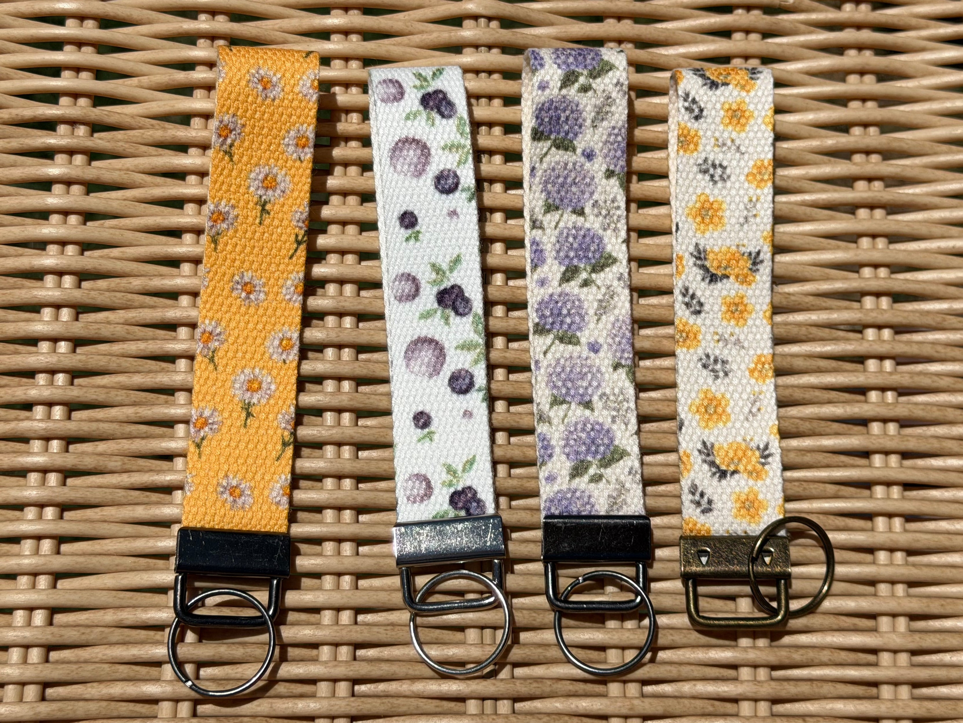 Handmade Wrislet Lanyard Keychain