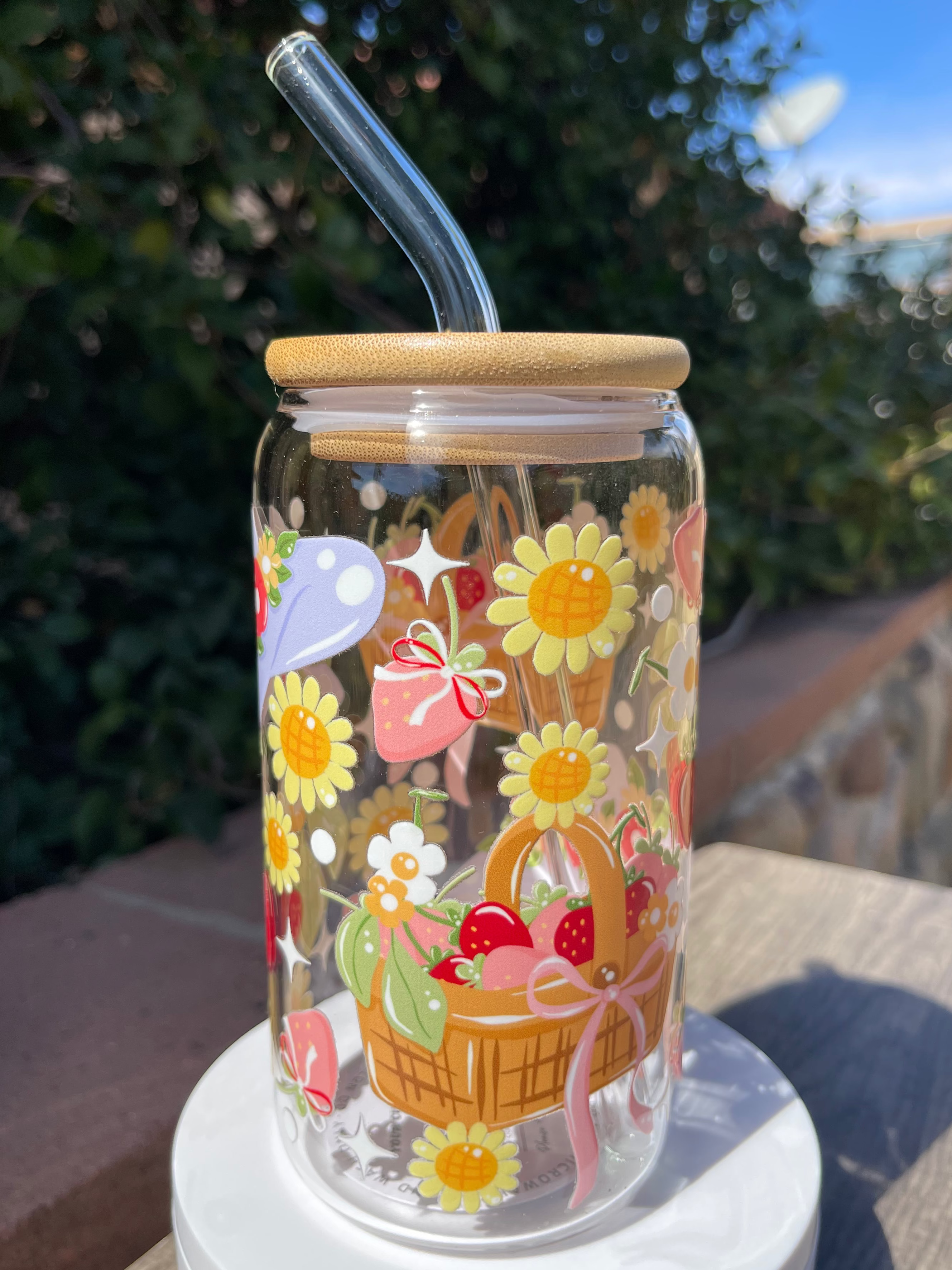 Picnic and Berries Glass Cup