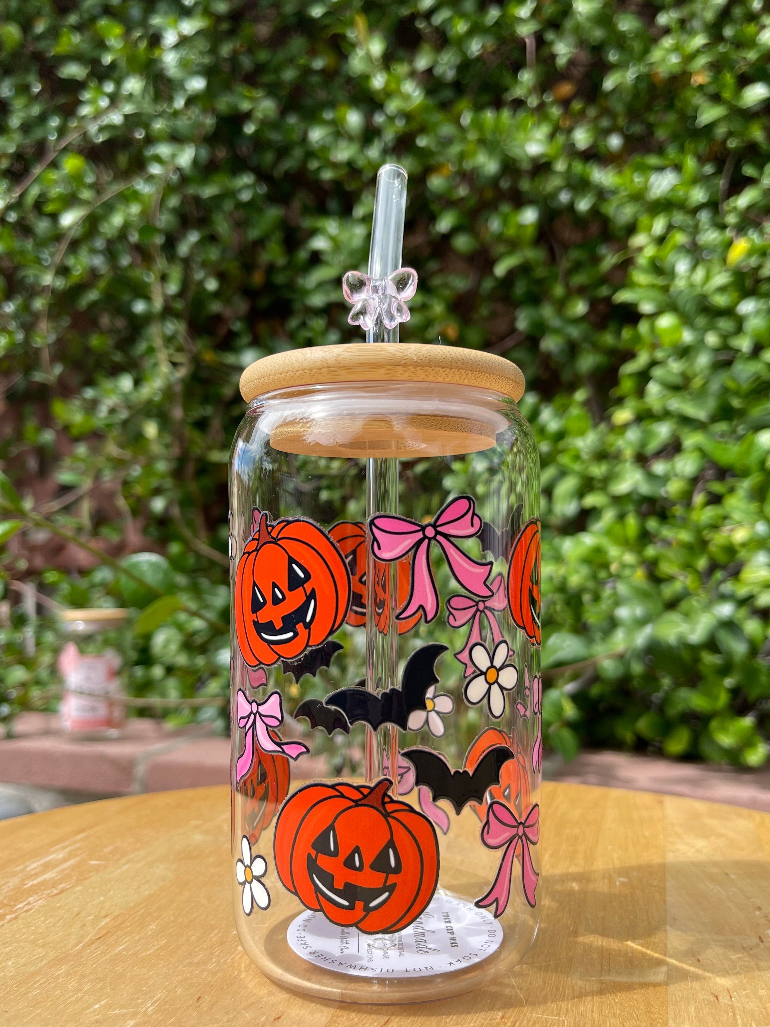 Pumpkins and Bats Coquette Glass Cup